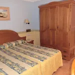 Ruedas Hotel *