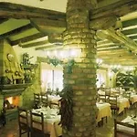 Hotel Ruedas Laredo