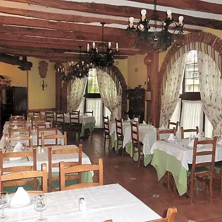 Hotel Ruedas Laredo