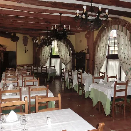 Hotel Ruedas Laredo