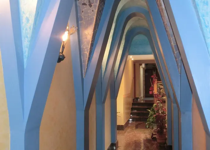 卢艾达斯酒店 酒店 *